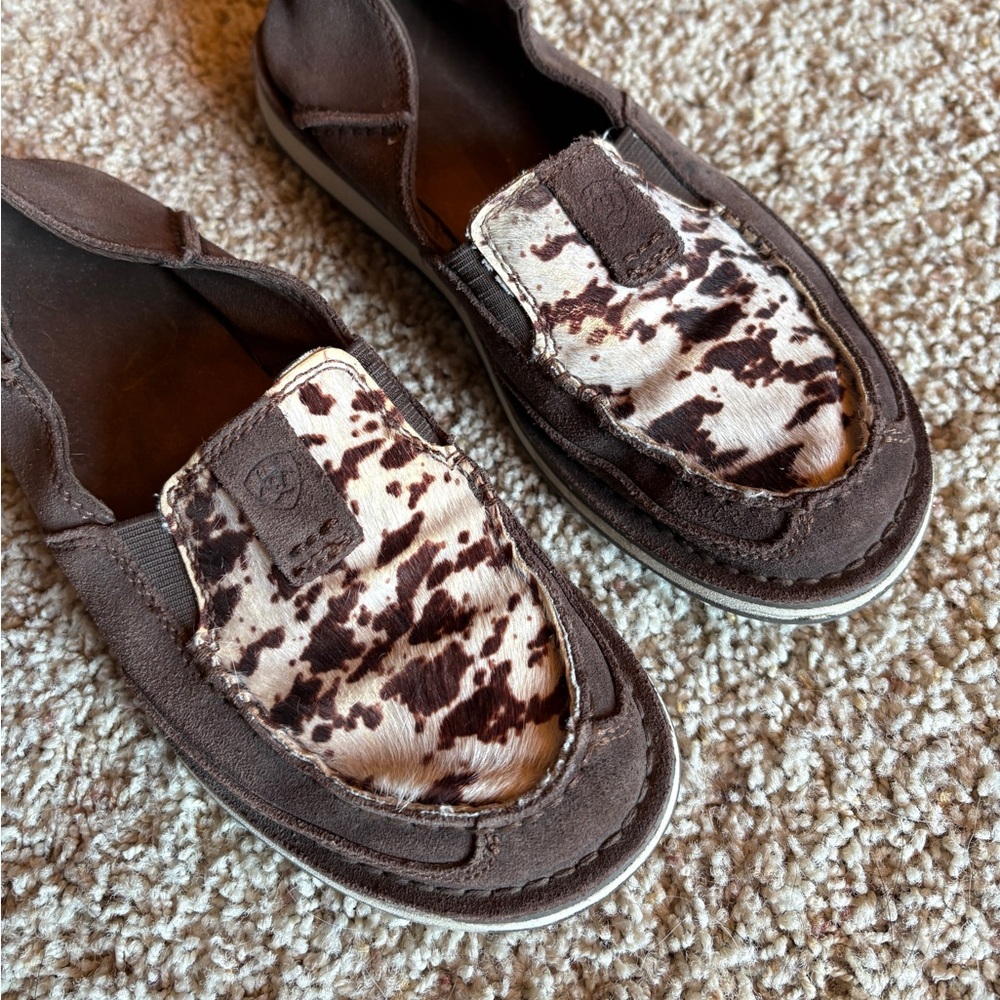 Ariat slip on Cruiser / sneakers Size 7